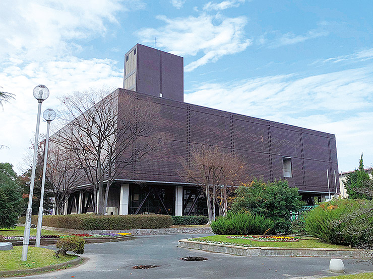 福岡県立美術館